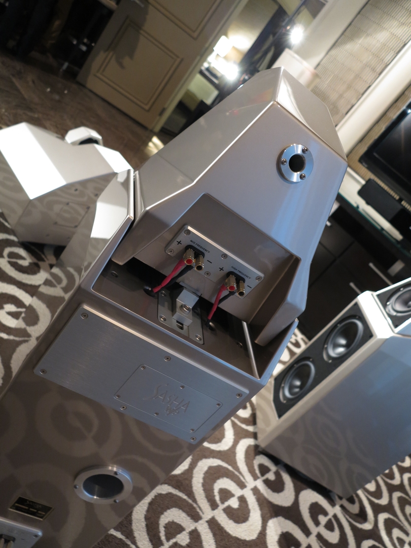 CES 2014: Loudspeakers, $15,000+