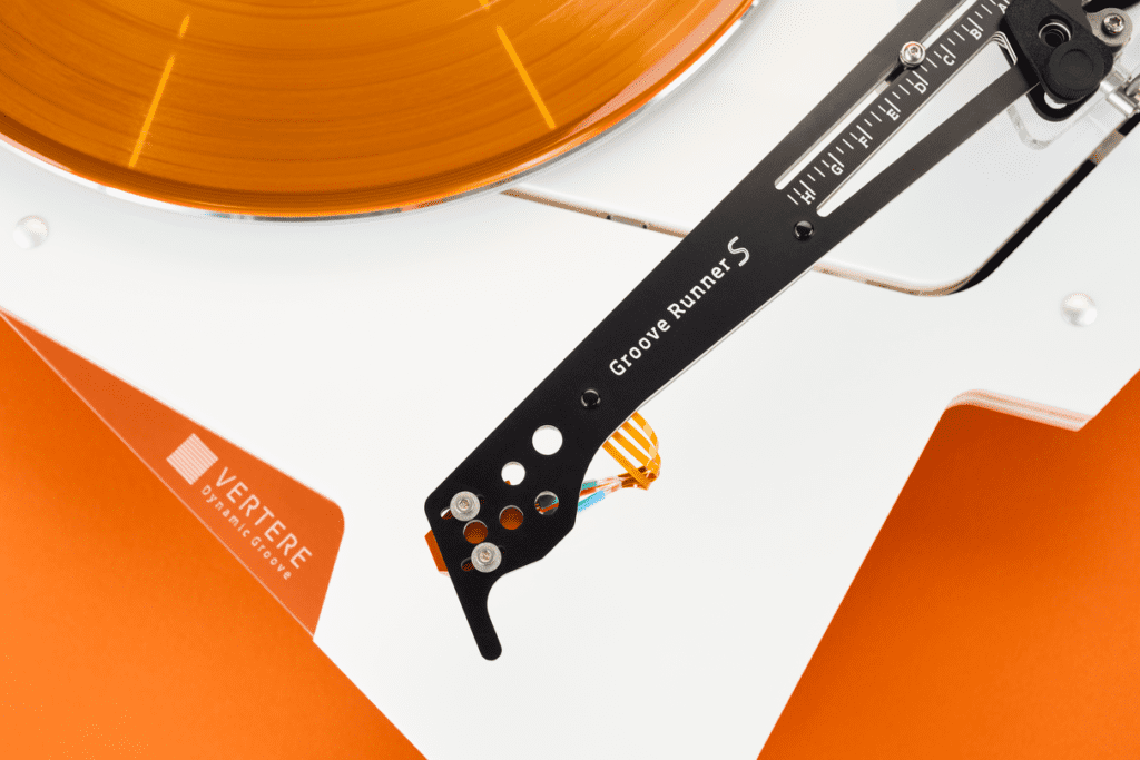 vertere-acoustics-DG-1S-tonearm