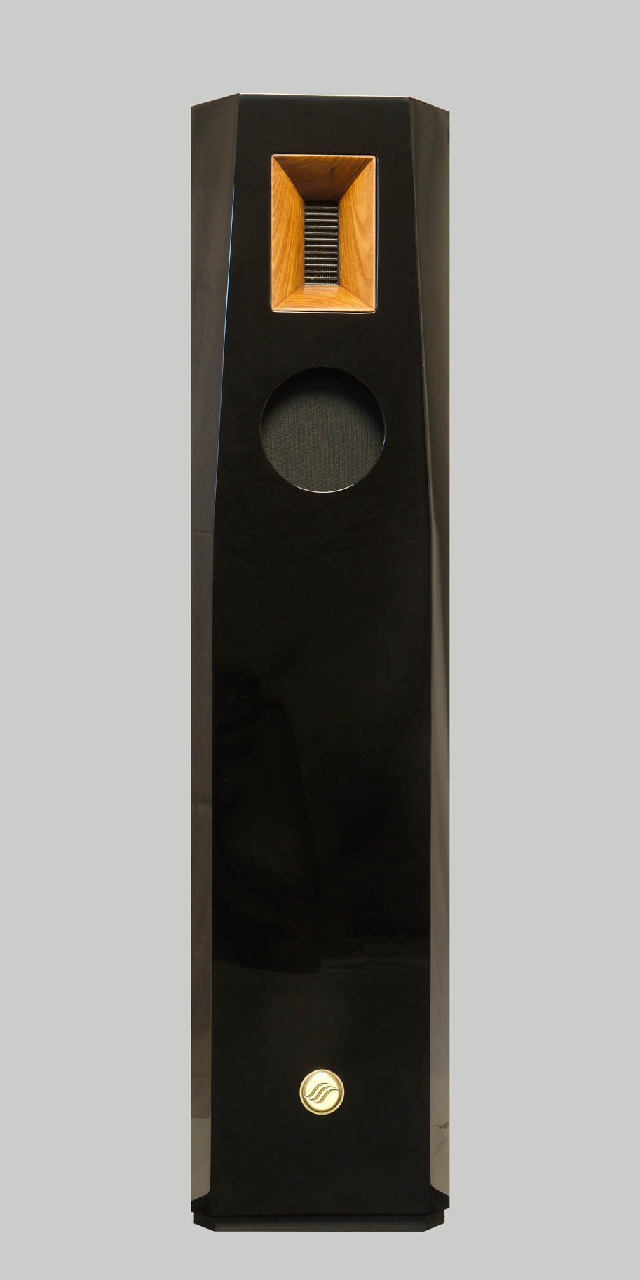 SoundSpace Systems Robin floorstanding loudspeaker