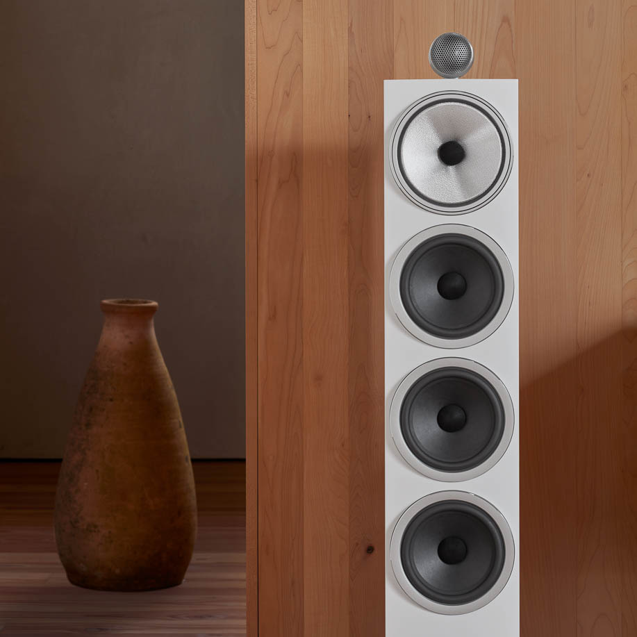 Bowers & Wilkins 702 S3