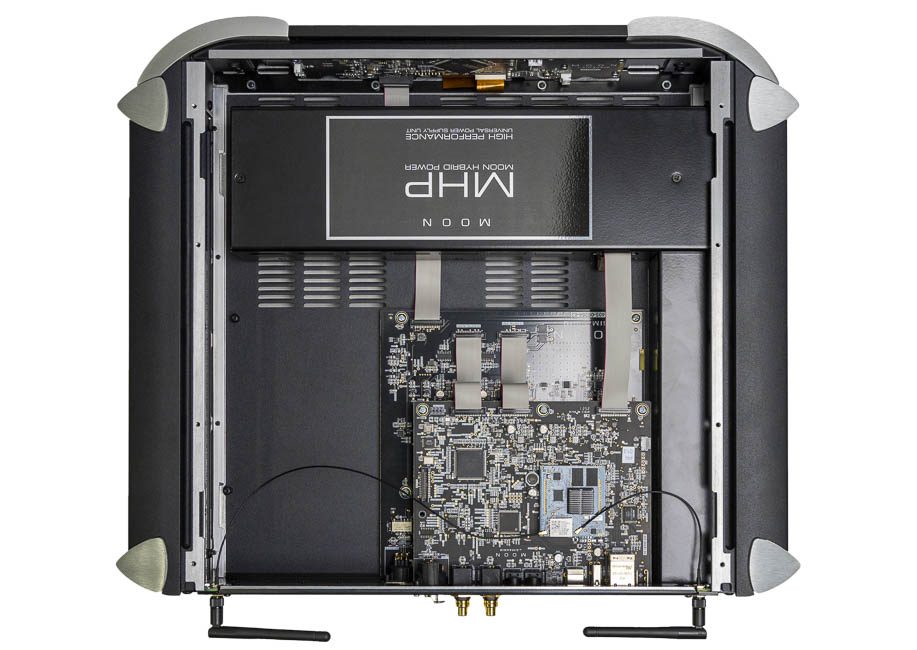 Moon 681 Inside