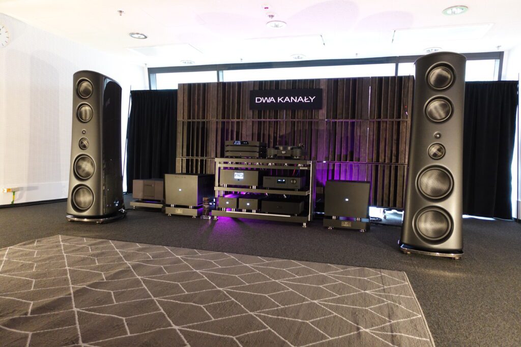 Magico M7