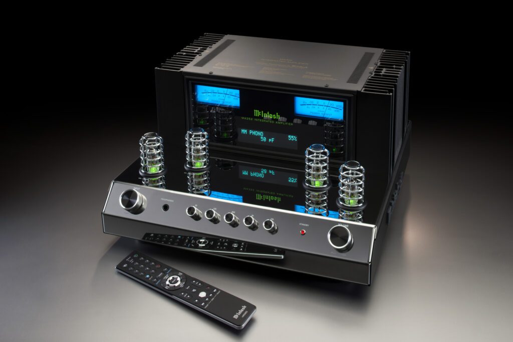 McIntosh MA352 with remote