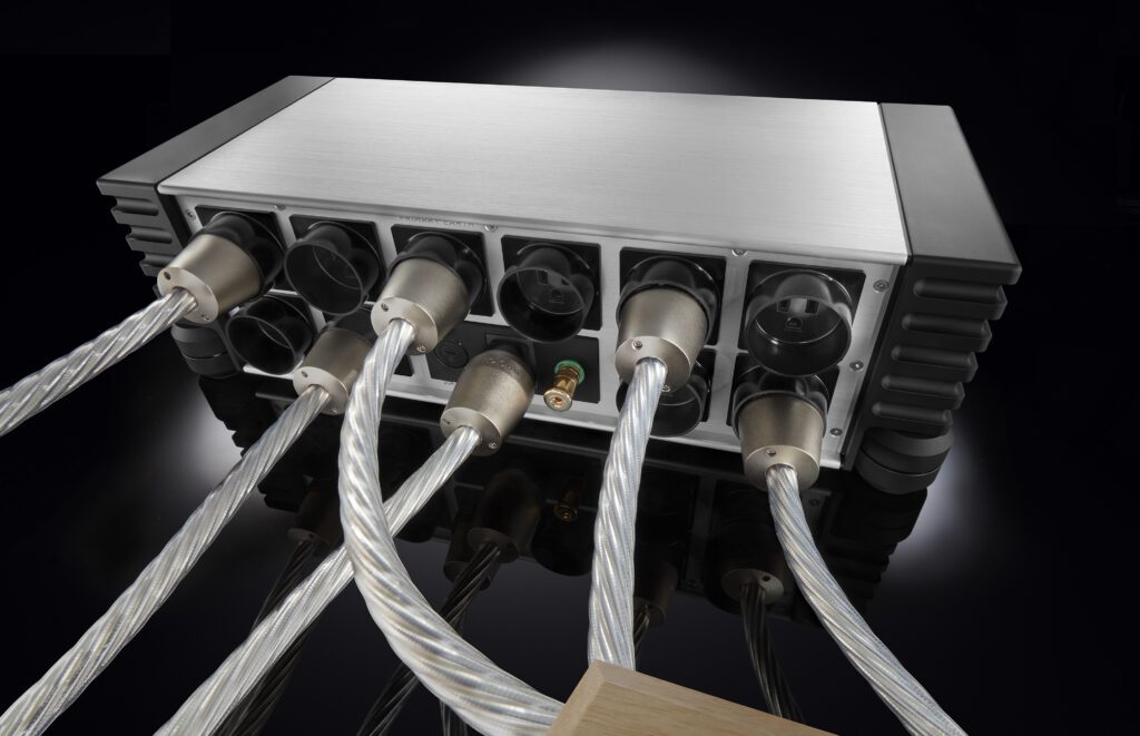 QBase Reference_with Power Cords_US