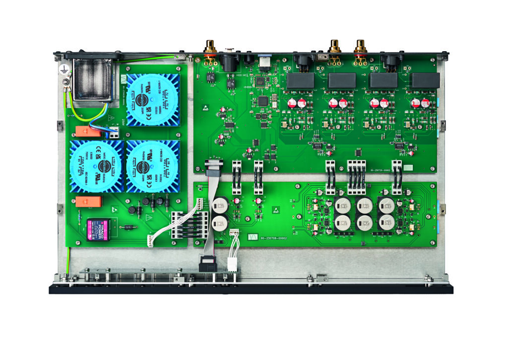 Merason Reuss DAC internal image