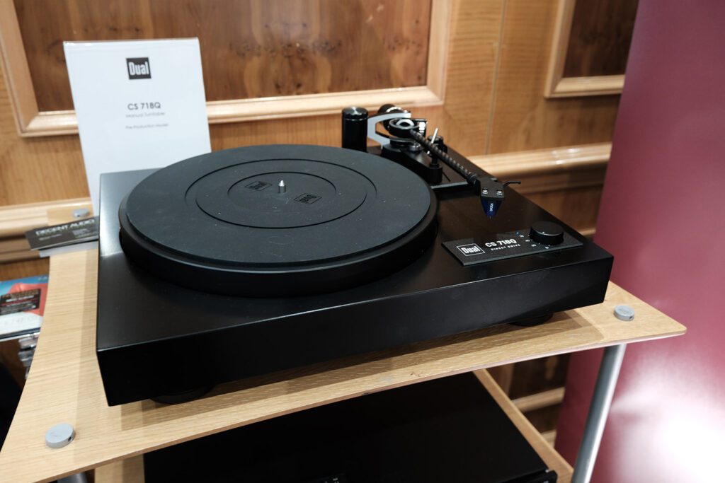 Dual CS 718Q