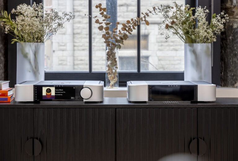 MOON 491 Network Player Preamplifier and 461 Power Amplifier Now Available in the UK