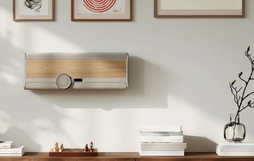 DALI VEGA - Lifestyle - Scene 5 - Natural Oak 4
